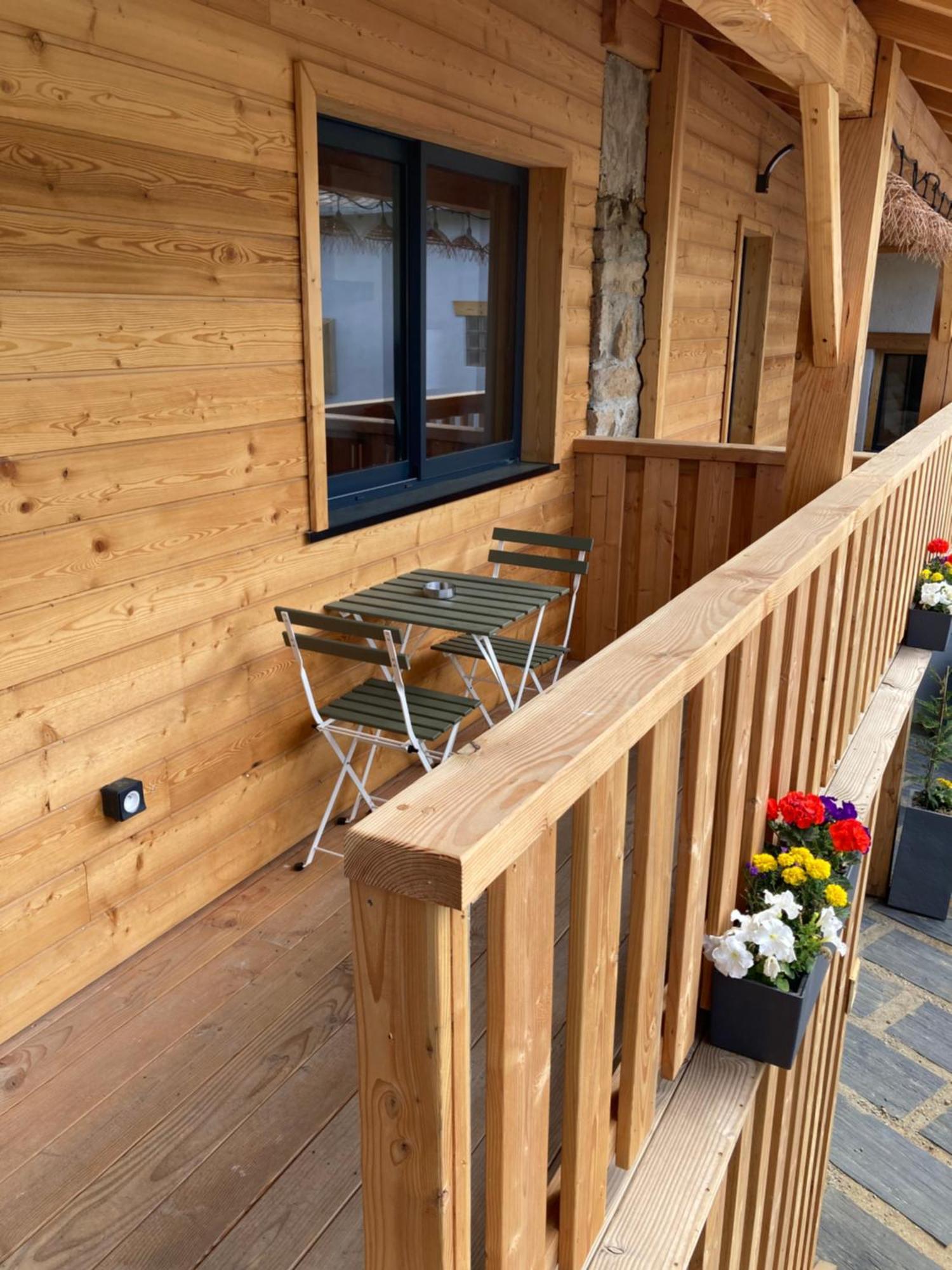 Studio Canellito Le Clos Des Ours Matemale Exterior photo